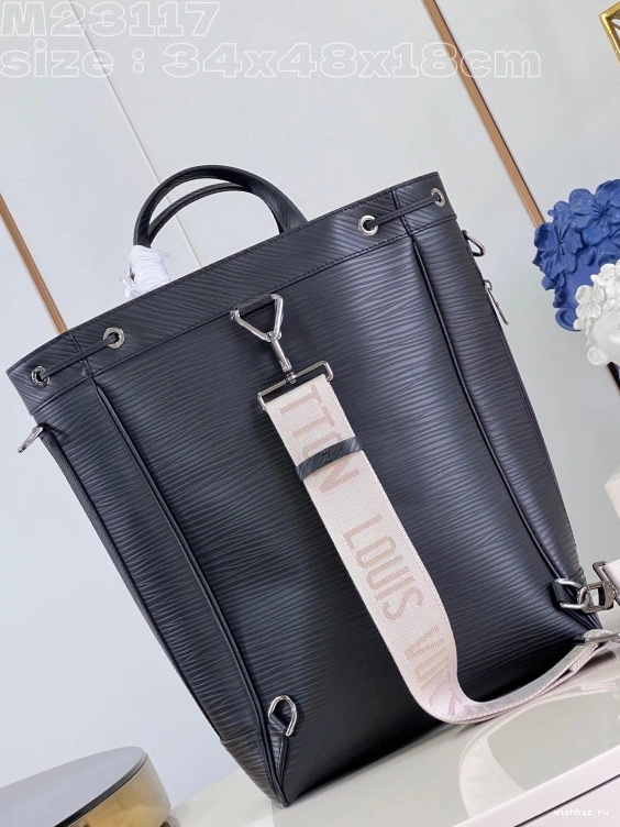 WIS VUITTON Maxi Sling LOUIS Noé 1031